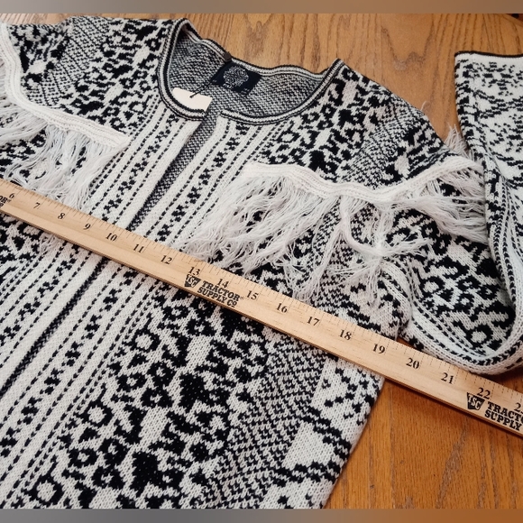 NWT Hearts & Roses Snowy Fair Isle Sweater Jacket Black & White Women's Size 12 - Picture 10 of 16